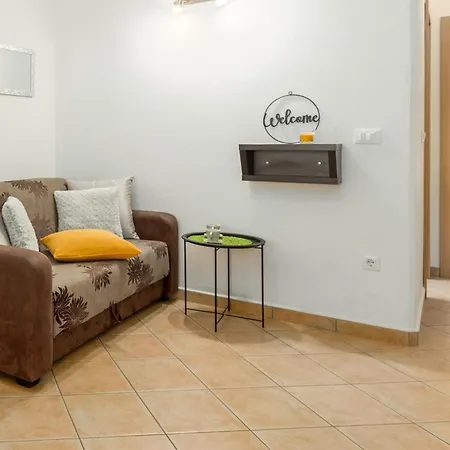 Pinia-marina * Πόρετς