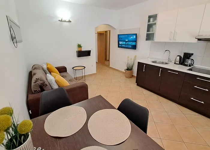 Pinia-marina * Poreč