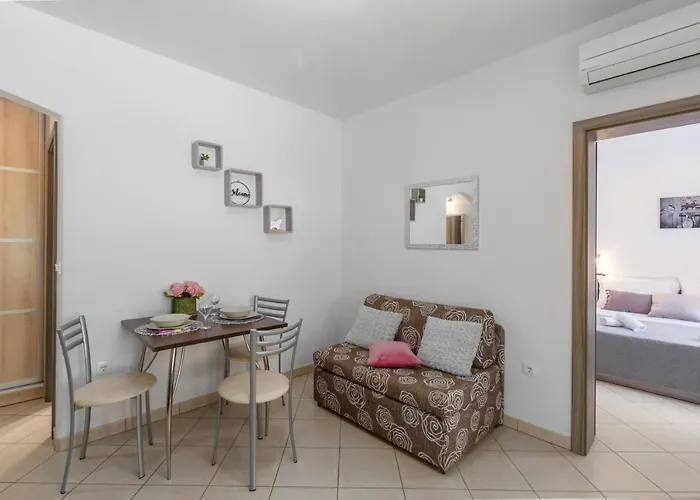 Pinia-marina * Poreč